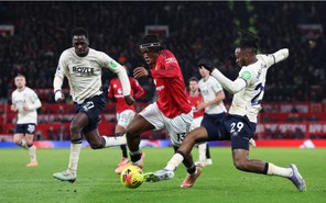 Sesko tỏa sáng, Man United nhọc nhằn giành điểm khi đấu với West Ham