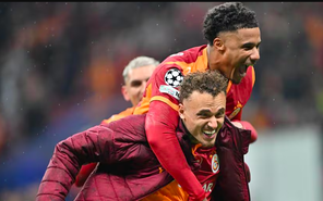 Galatasaray gây sốc, PSG ngược dòng ấn tượng