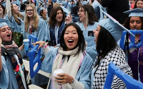 Sau Tết, loạt học bổng chính phủ 2026 đang mở đơn cho ứng viên Việt Nam