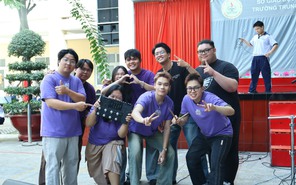 THPT Võ Thị Sáu sôi động với show âm nhạc Indiego giờ ra chơi