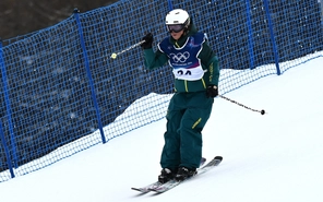 Nữ VĐV tuổi teen rút lui trước giờ thi đấu tại Thế vận hội Mùa đông