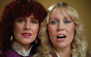 Sự thật phía sau ca khúc bất hủ Happy new year của ABBA?