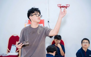 Nam sinh Cần Thơ mê khoa học, thích lập trình, muốn khám phá thế giới