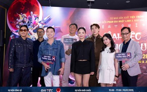 Đại tiệc trăng máu 8 là phần tiếp theo của Tiệc trăng máu?