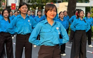 200 bạn trẻ đồng diễn trước thềm khai mạc Youth Fest lần 6