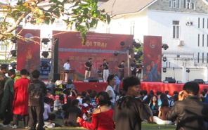 Teen Trường THPT Vũng Tàu sáng tạo, nhiệt huyết với Hội trại truyền thống 26-3