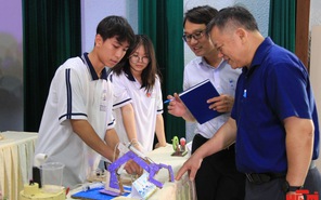 Học hết sức, chơi hết mình cùng học trò Trường THPT Đinh Tiên Hoàng