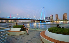 Khám phá công viên mới mở bên bờ sông Sài Gòn trên đường Tôn Đức Thắng