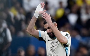 Al Hilal đấu Al Najma: Benzema tái xuất?