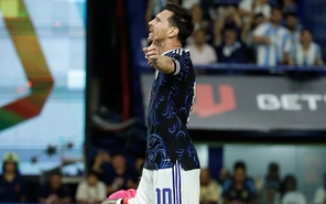 Messi ghi bàn, Argentina thắng áp đảo đội hạng 91 FIFA