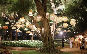 Check-in Vườn ánh sáng đẹp lung linh tại Văn Miếu - Quốc Tử Giám