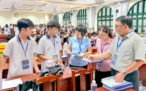 Teen Trường THPT Nguyễn Đình Chiểu 'bung ý tưởng' với 75 sản phẩm STEAM độc đáo