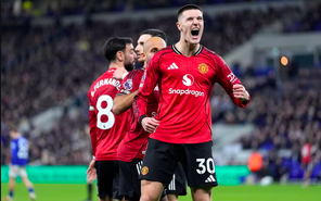 Nhận định vòng 32 Ngoại hạng Anh: Man United đấu Leeds United