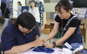 Người trẻ lan tỏa nghệ thuật nhuộm chàm truyền thống