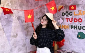 3 quán cà phê rực rỡ sắc cờ mừng lễ 30-4 tại TP.HCM