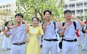Ba người bạn thân Trường THPT Phan Châu Trinh cùng tỏa sáng tại kỳ thi Olympic 30-4