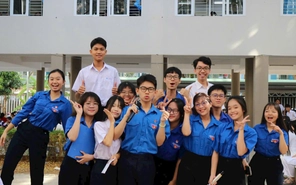 Khám phá 'vũ trụ' câu lạc bộ tại Trường THPT Nguyễn Khuyến