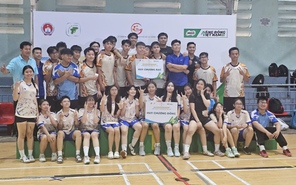 Teen Trường THPT Nguyễn An Ninh giành cú đúp huy chương môn bóng ném