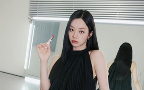 Hyeri trở lại TP.HCM tổ chức fan meeting