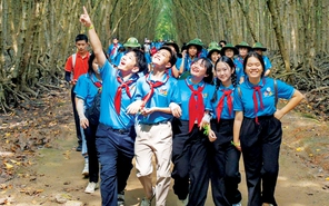 Thiếu nhi góp sức cùng thành phố vươn mình