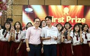 Teen THPT Trường Chinh so tài hát tiếng Anh tại Sing Out Loud