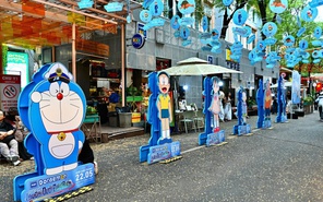 Cuối tuần này đến Đường sách TP.HCM check-in với Doraemon