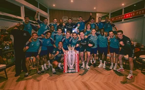 Arsenal vô địch Ngoại hạng Anh sau 22 năm