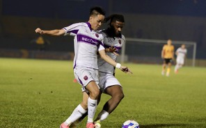 Thua Sông Lam Nghệ An, Becamex TP.HCM 'lâm nguy' trong cuộc chiến trụ hạng