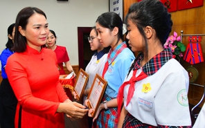 Trao 57 giải thưởng hội thi Sáng tạo xây dựng trường học hạnh phúc cấp thành phố
