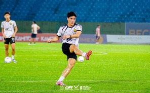 Thi đấu thiếu người, Đông Á Thanh Hóa vẫn quật ngã CLB Hà Nội 1-0