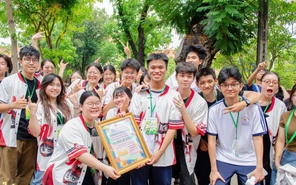 Hơn 500 teen Trường THPT Nguyễn Thị Minh Khai vượt trạm, khởi đầu chặng đường mới
