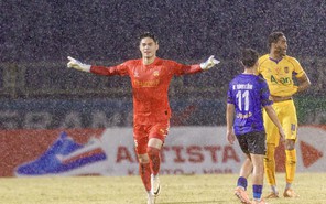 PVF-CAND thắng Hoàng Anh Gia Lai 2-1, cuộc chiến trụ hạng trở nên khốc liệt