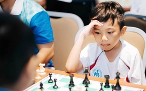 Gương mặt Con ngoan trò giỏi: Cao thủ cờ vua có trí nhớ 'siêu ngầu'