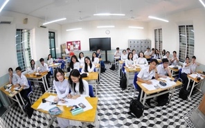 Ngôi trường THPT nào lâu đời nhất tại TP.HCM?