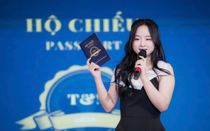 Từ cô bé hướng nội đến quán quân cuộc thi người dẫn chương trình