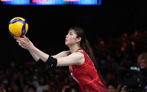 Bóng chuyền nữ Nhật Bản gục ngã trước đội cuối bảng VNL 2026