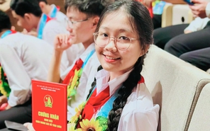 Liên đội trưởng đạt giải thưởng Kim Đồng trở thành thủ khoa chuyên văn