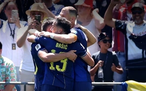 Bosnia & Herzegovina loại Qatar khỏi World Cup 2026