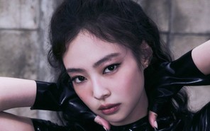 Jennie, BTS và KATSEYE góp mặt trong danh sách ca khúc hay nhất năm của Billboard