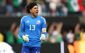 Đội hình ra sân của CH Séc và Mexico: thủ môn Ochoa dự bị