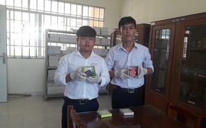 2 học sinh Tiền Giang chế tạo xà phòng diệt khuẩn từ dây vác