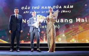 HLV Park Hang Seo, Nguyễn Quang Hải giành AFF Awards 2019