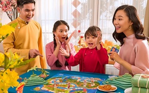 "Cho xin một vé đi tuổi thơ" với bộ "Cờ cổ tích" mang đậm màu sắc dân gian