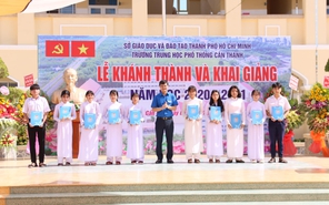 Teen TP.HCM khai giảng năm học mới