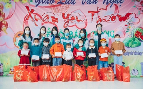 Mang Tết ấm về với đồng bào vùng cao