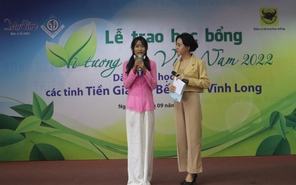 Cùng mâm bánh, Thư đến trường