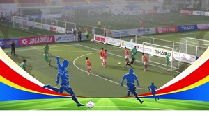 Hai nhà vô địch vòng loại cùng khởi đầu bằng chiến thắng