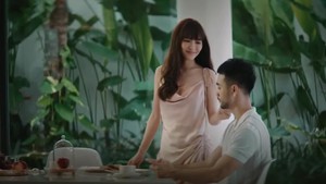 Bích Phương bị chê “khó hiểu” với mv mới