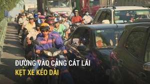 Đường vào cảng Cát Lái kẹt xe kéo dài