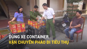 Dùng xe container vận chuyển pháo đi tiêu thụ